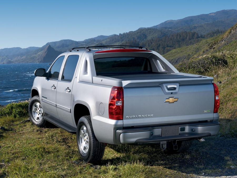  Chevrolet Avalanche 2006 года  (фото 16 из 16)